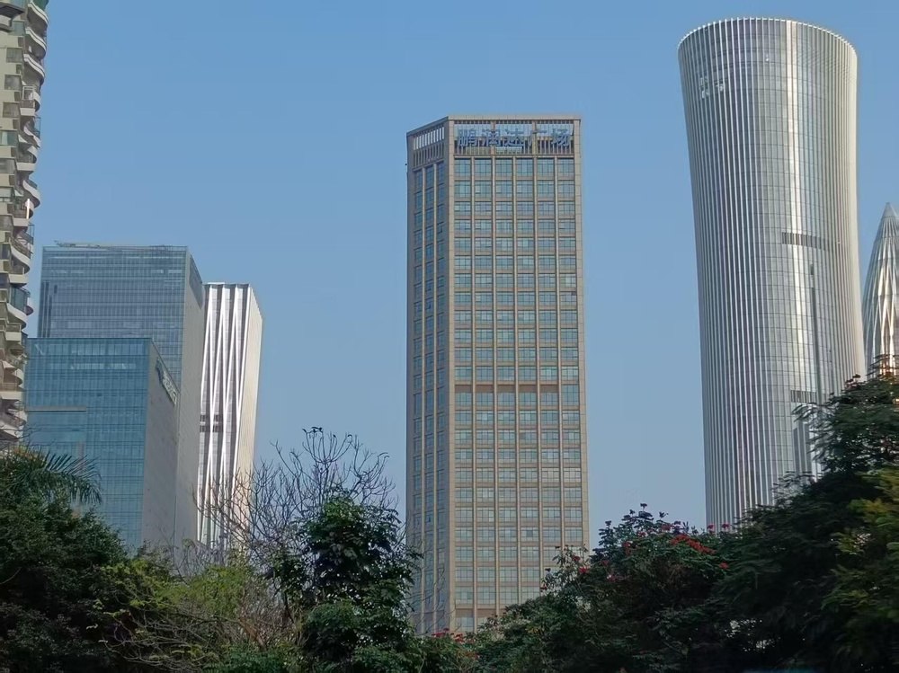 鹏润达广场外观图1